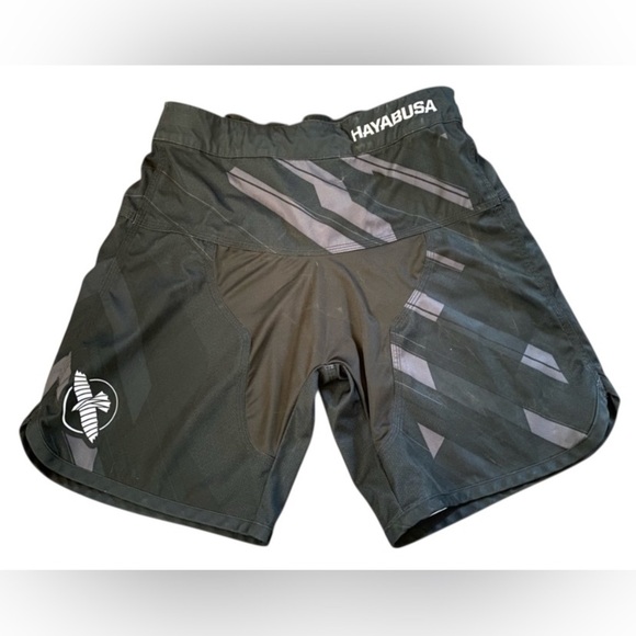 Hayabusa Black MMA Fight Shorts Men’s Size 30 Performance Training Grappling - Picture 1 of 11